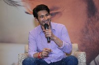 Mahesh Stills From Sarkaru Vaari Paata Interview